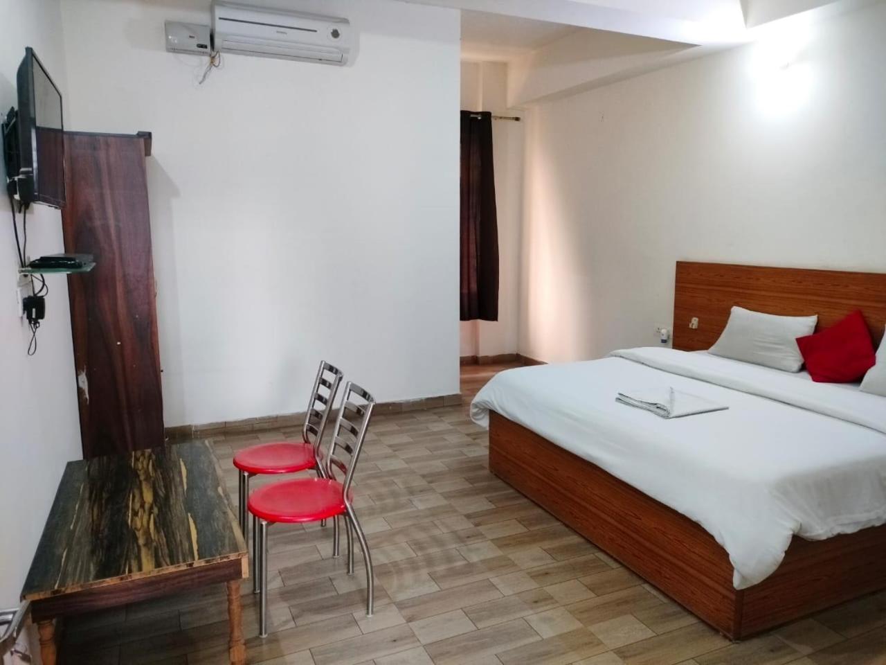 The Rejoice Hotel & Guesthouse Greater Noida Eksteriør bilde