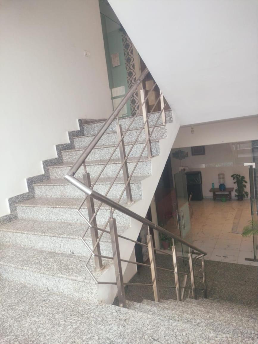 The Rejoice Hotel & Guesthouse Greater Noida Eksteriør bilde