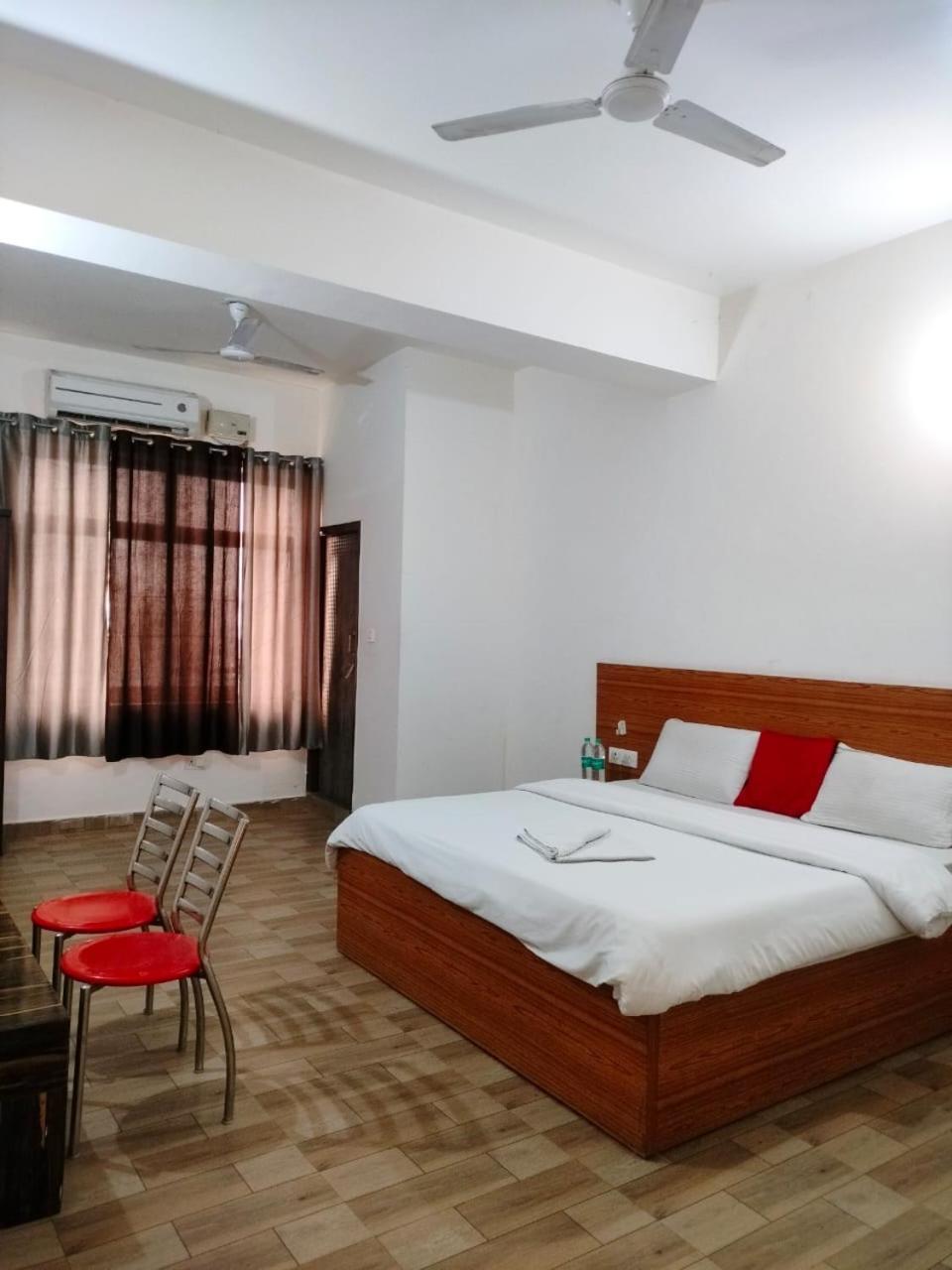 The Rejoice Hotel & Guesthouse Greater Noida Eksteriør bilde